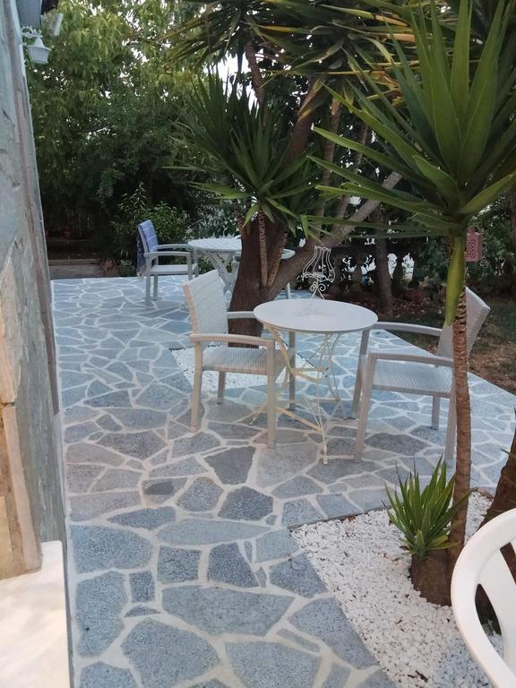 Villa Jasmin Studios Guviá Szoba fotó