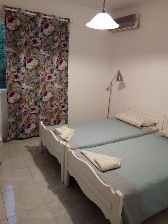 Villa Jasmin Studios Guviá Szoba fotó